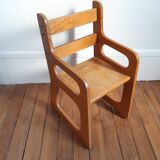 Chaise en bois pour enfant