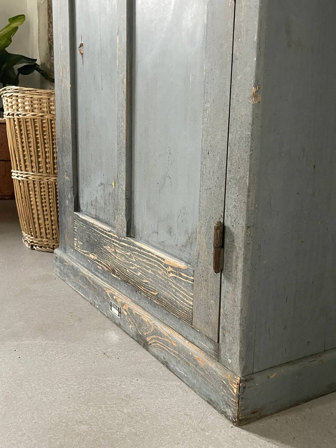 Workshop bonnet maker