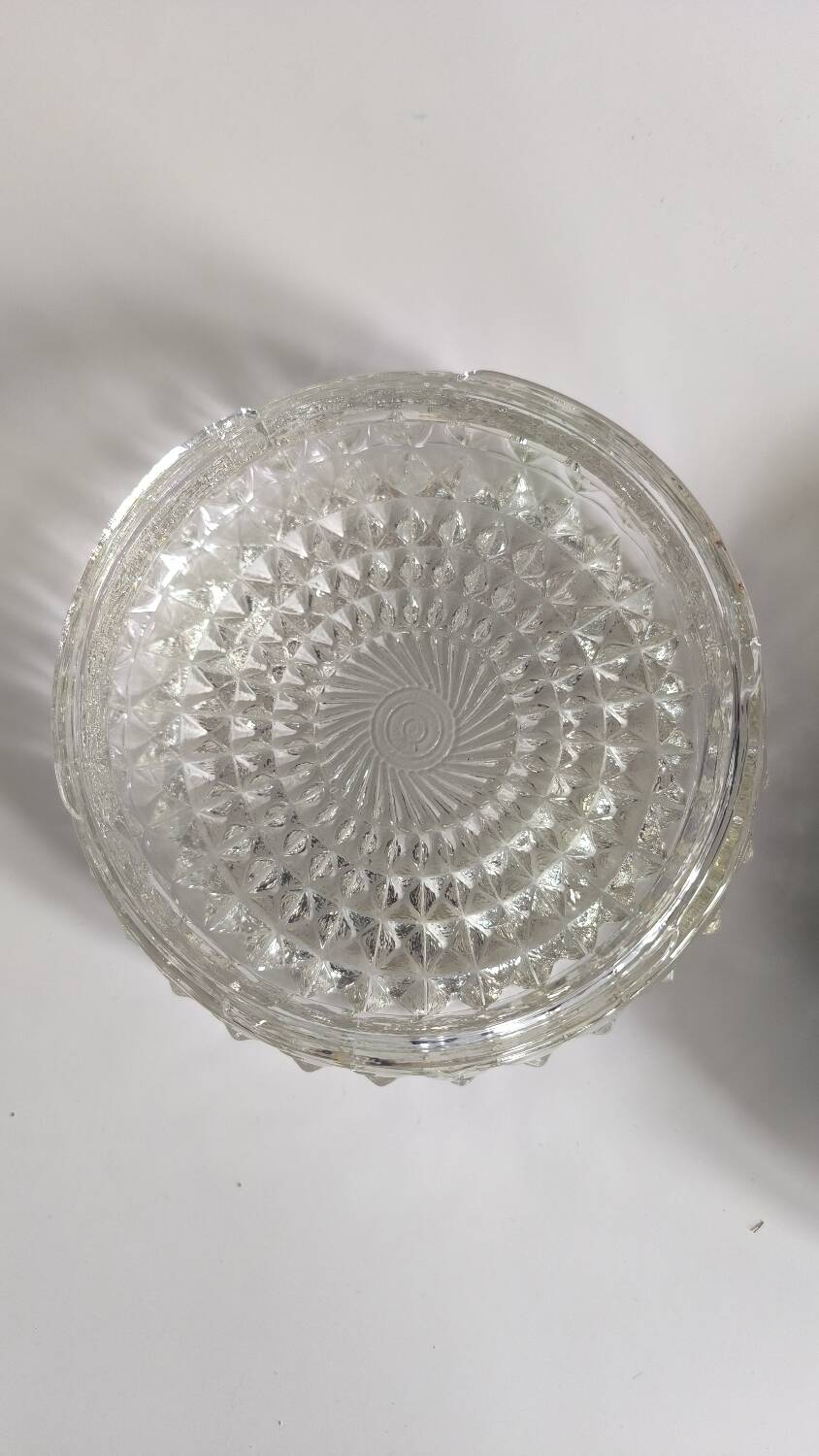 Wall lamp in chiseled glass and lacquered metal 1970