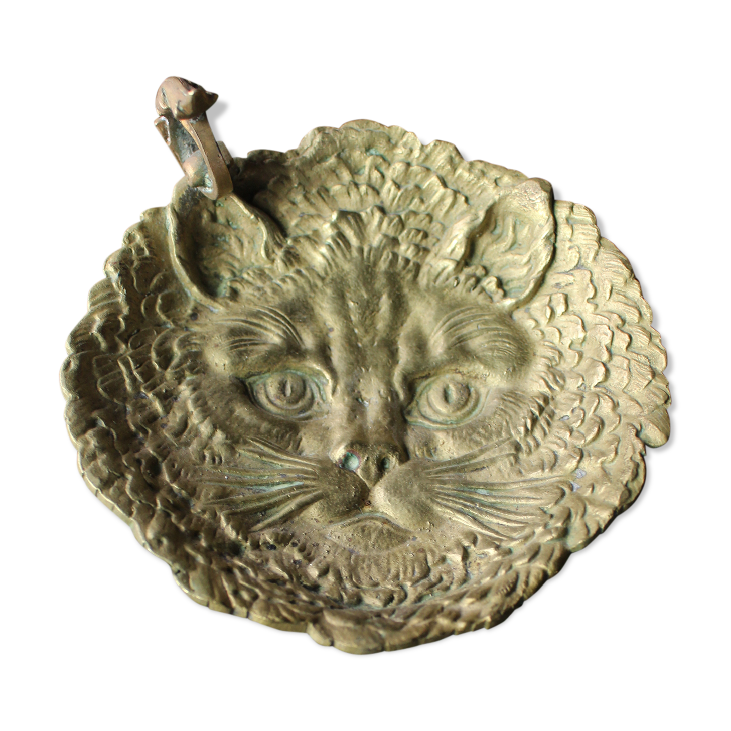Vacuum pockets on cast iron and brass piedouche