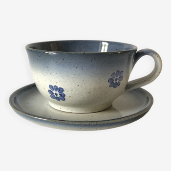 White-blue glazed stoneware cup and cup
