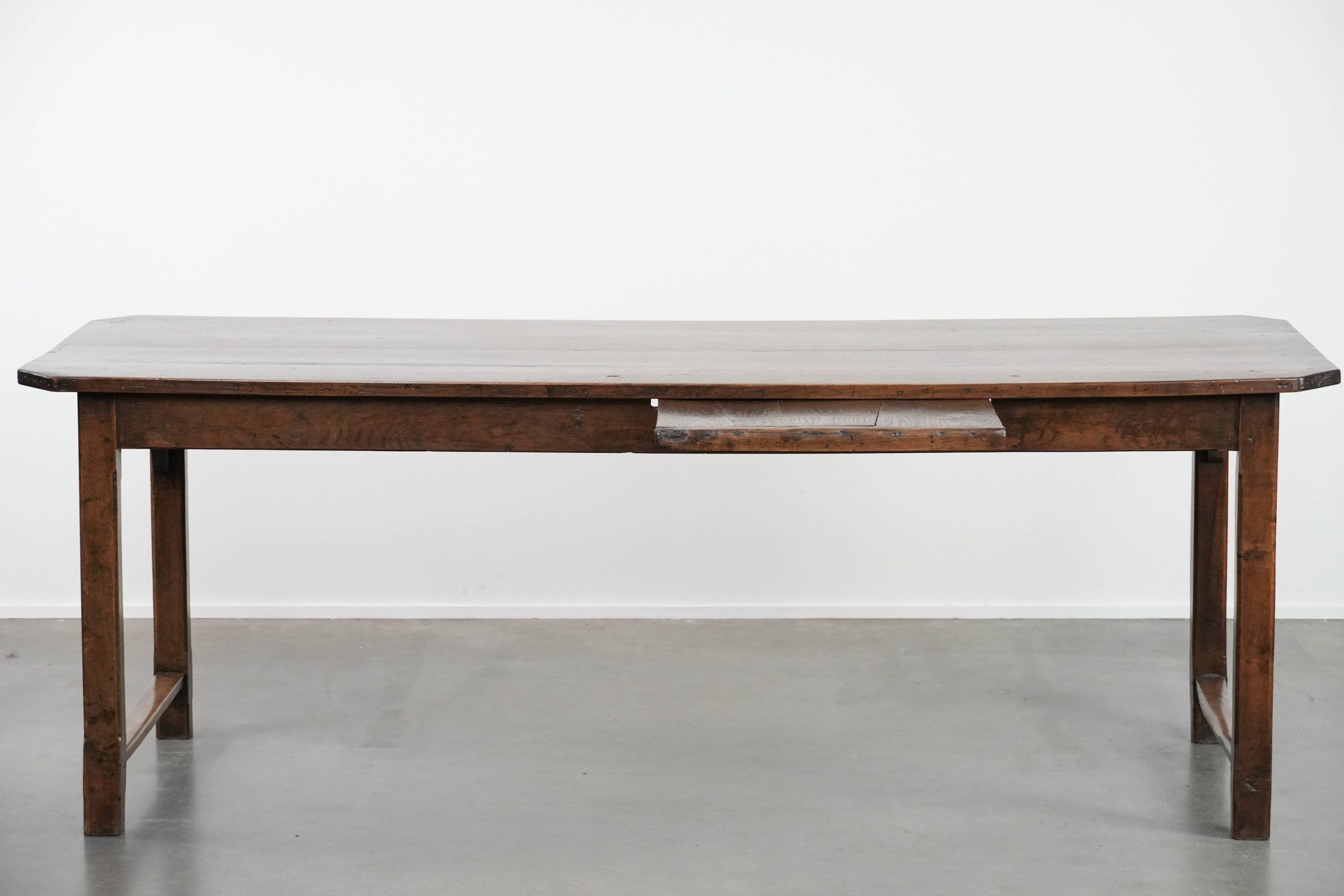 Antique French dining table for 4 to 6 people from the late 18th century