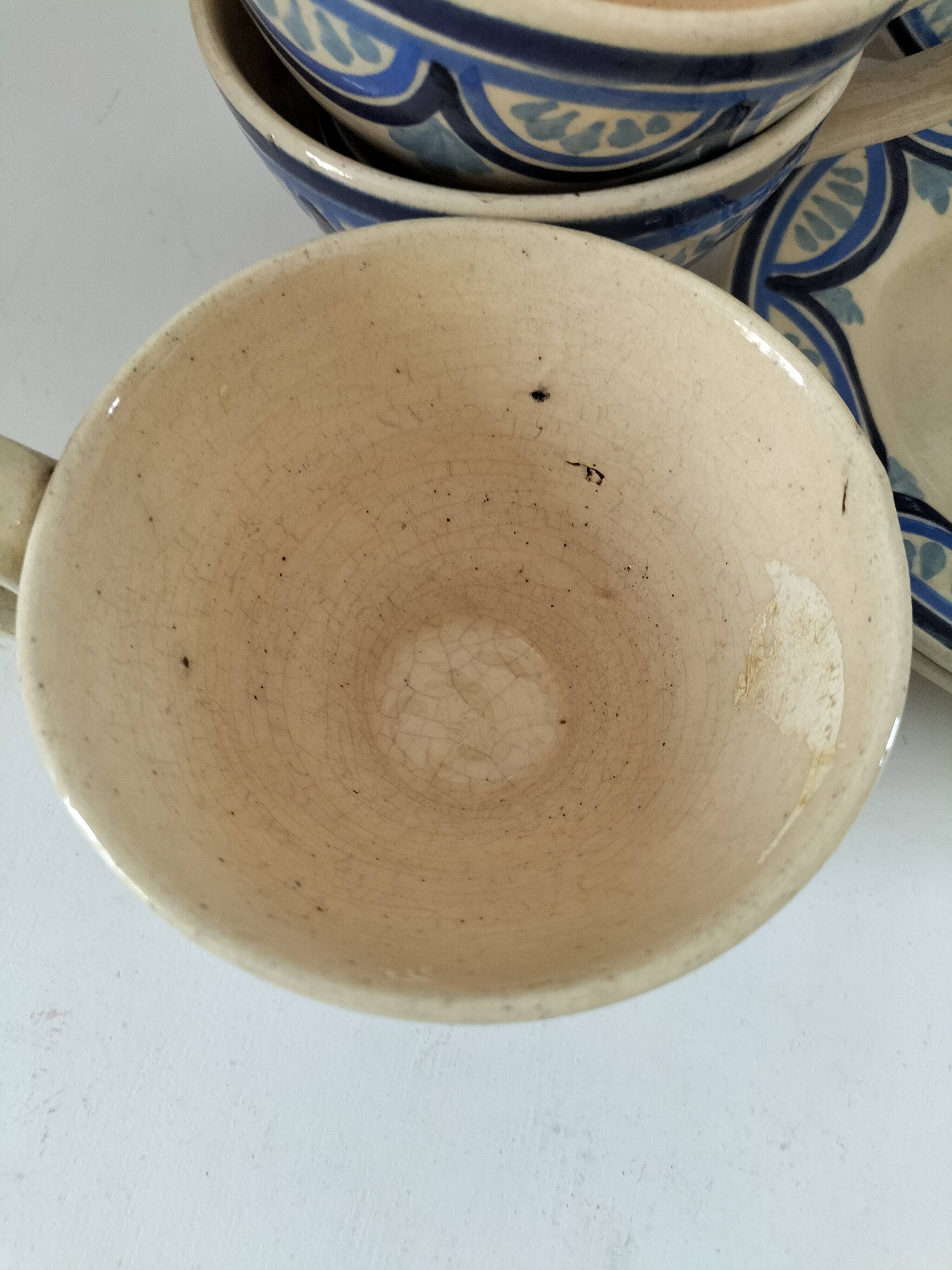 Trio of Ti-Bihan St Malo cups and saucers by Yvon Roy