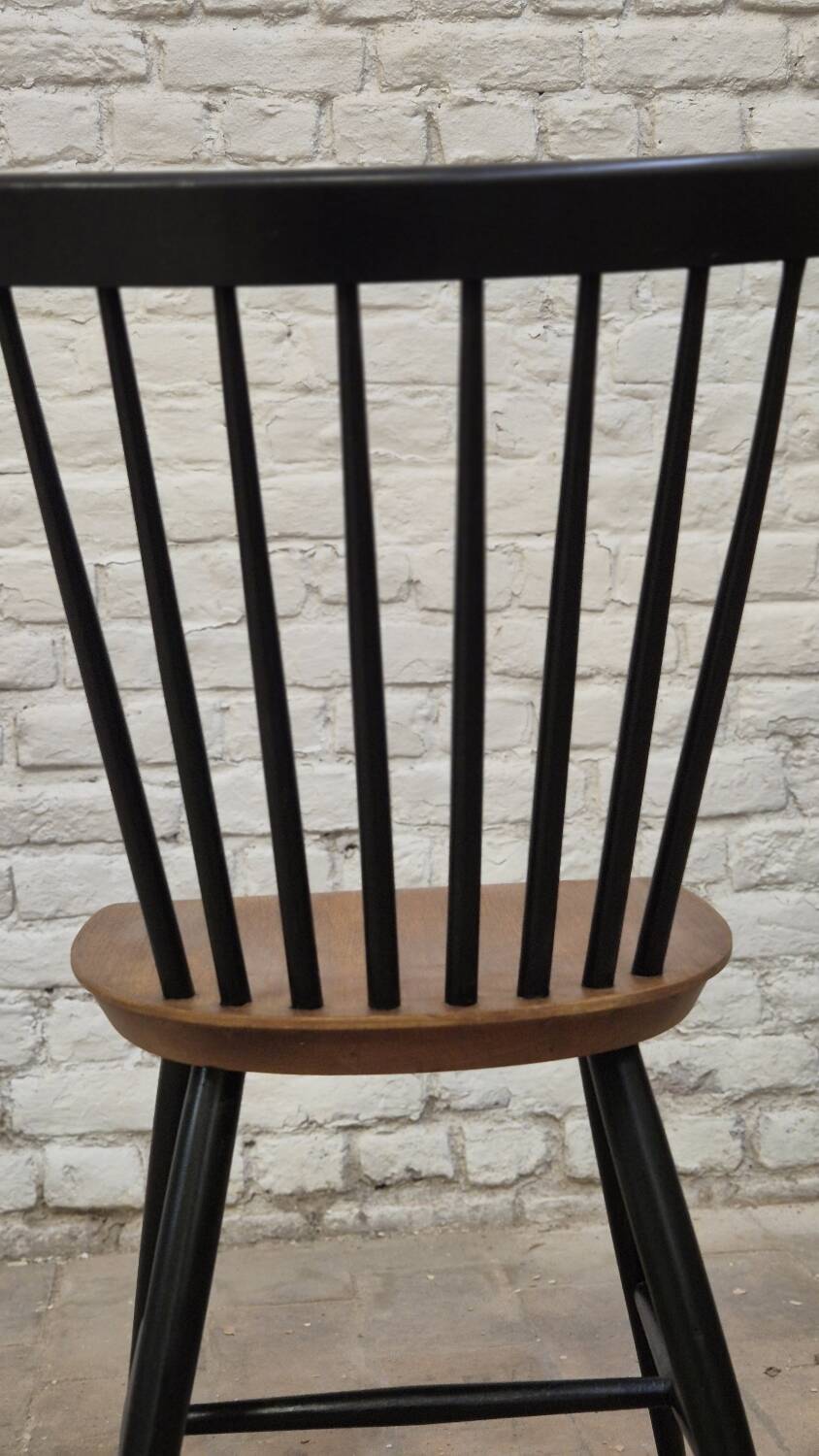 Fanett-style bistro chair