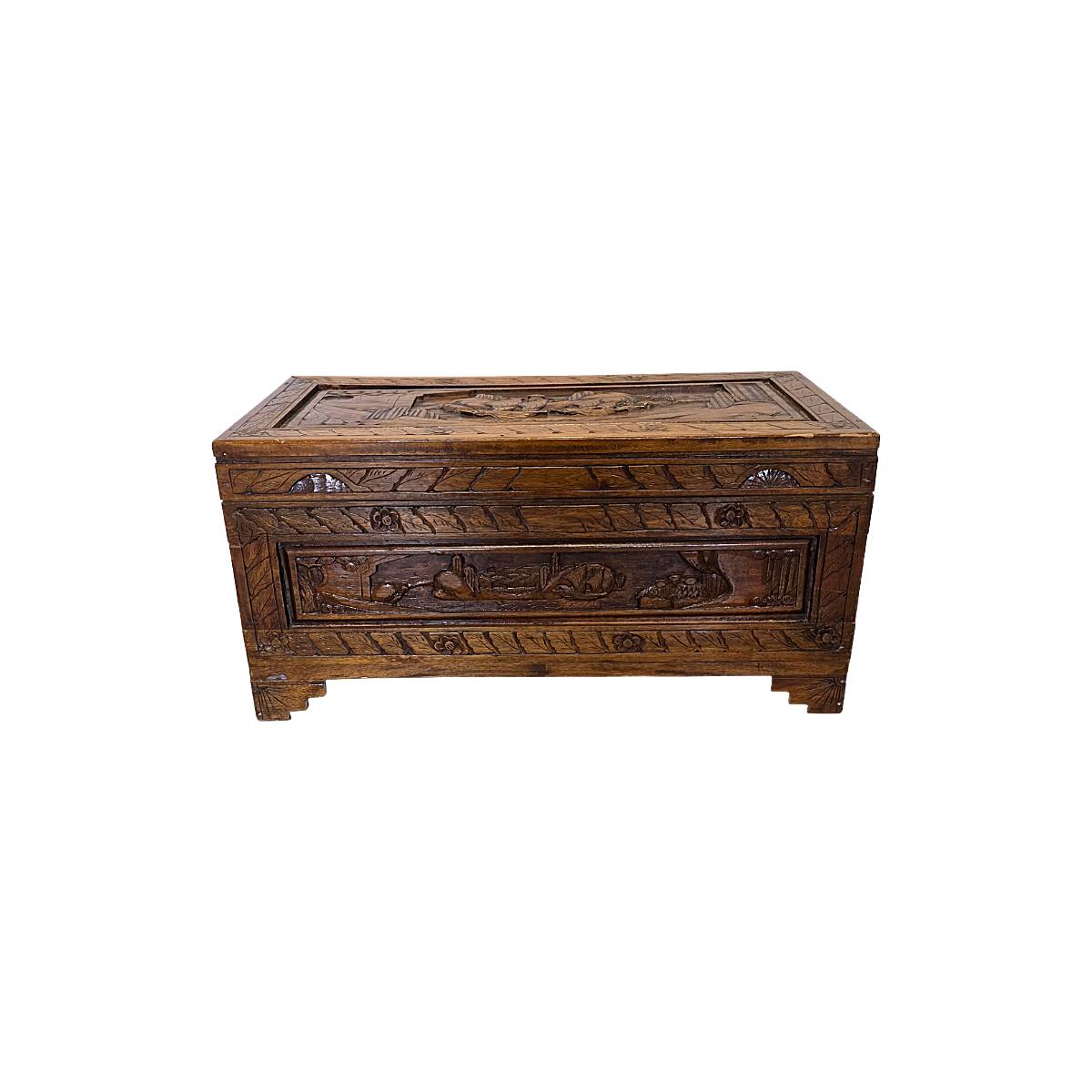 Vintage Chinese Camphor Wood Chest, 2nd half 1900s