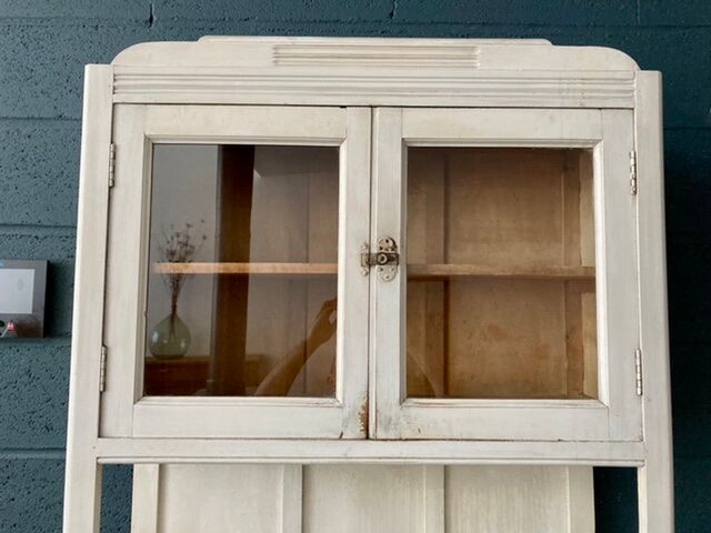 Old white Parisian buffet