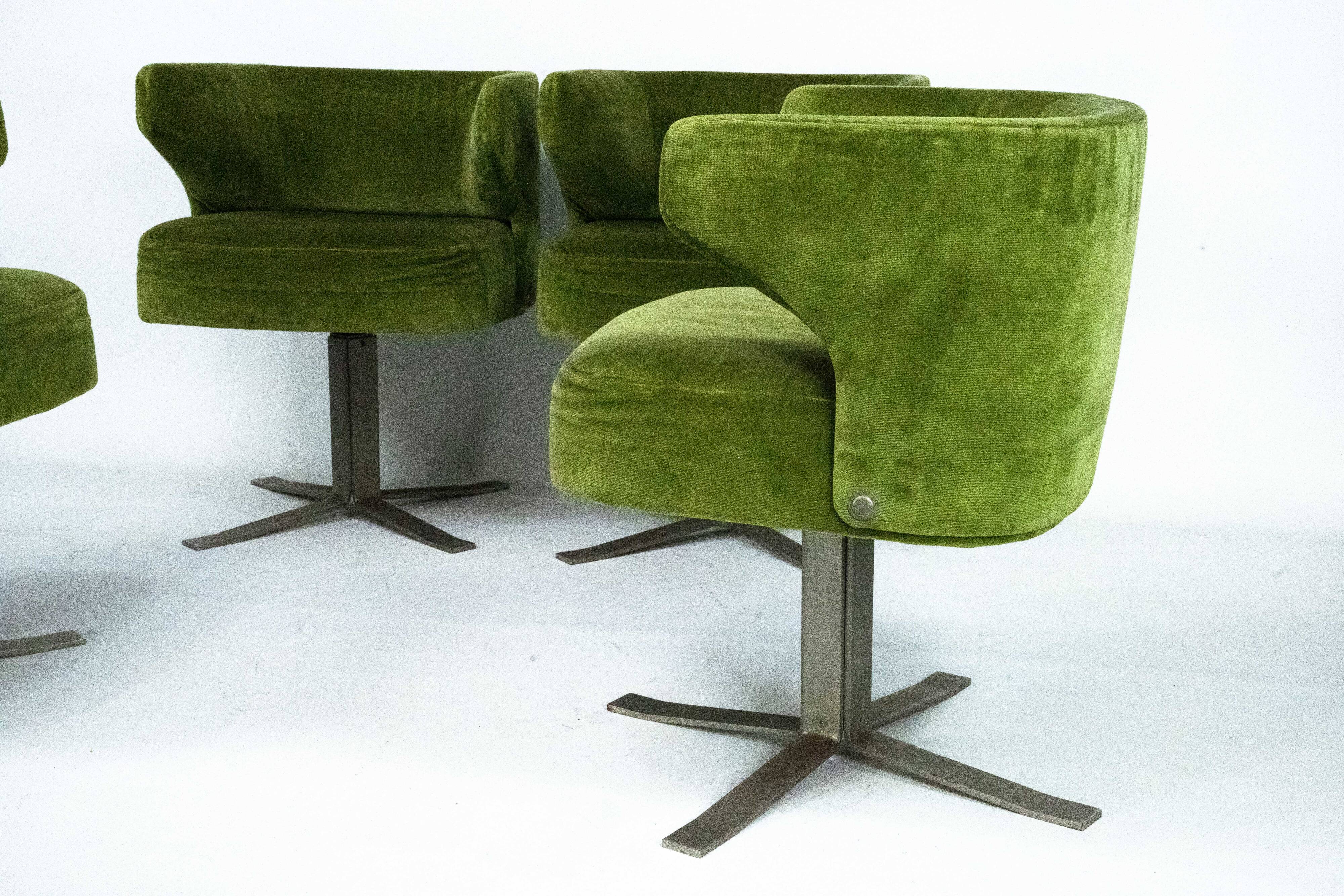 Set of four green Gianni Moscatelli Swivel Poney Chairs for Formanova, 70s
