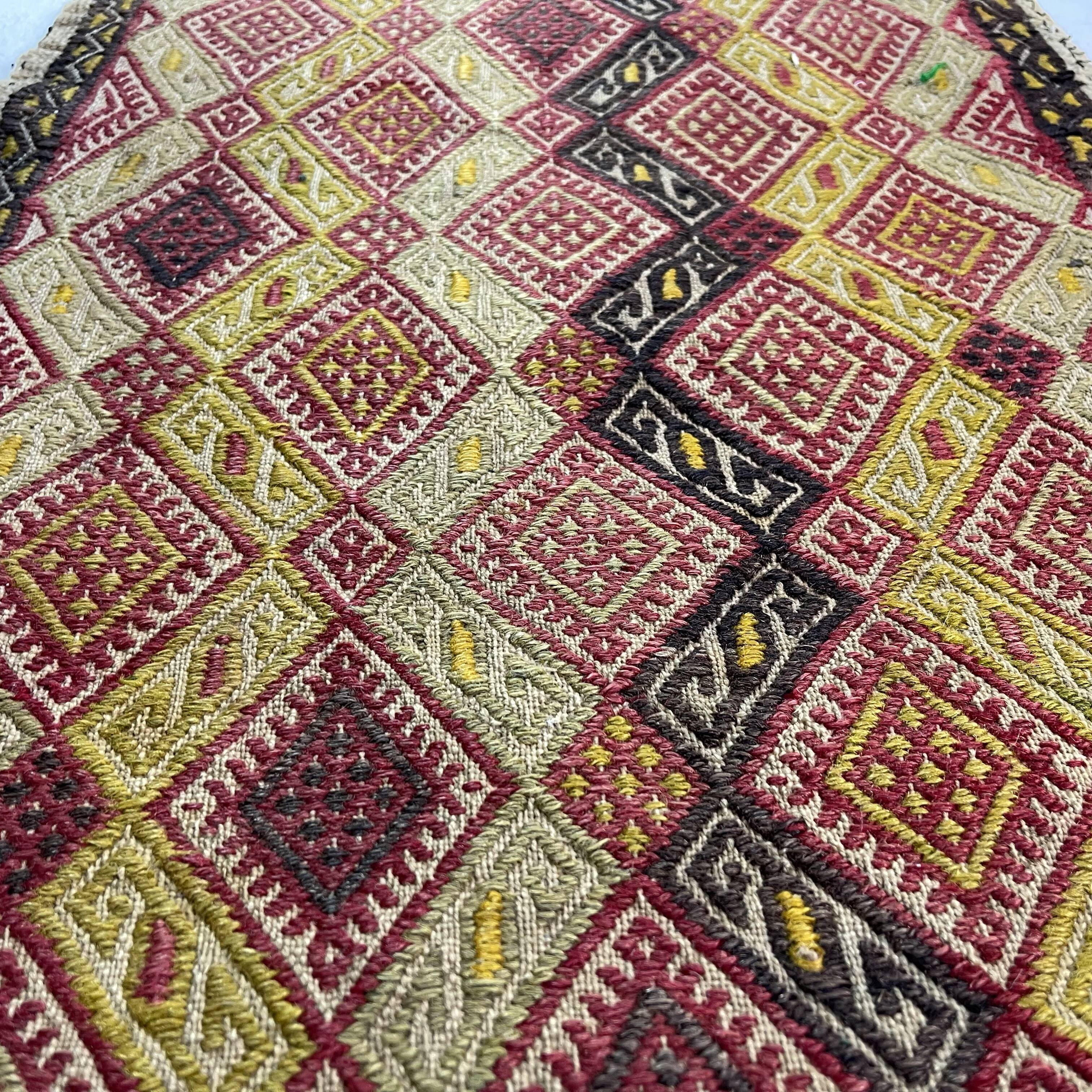 Vintage turkish kilim rug , 91 x 48 cm