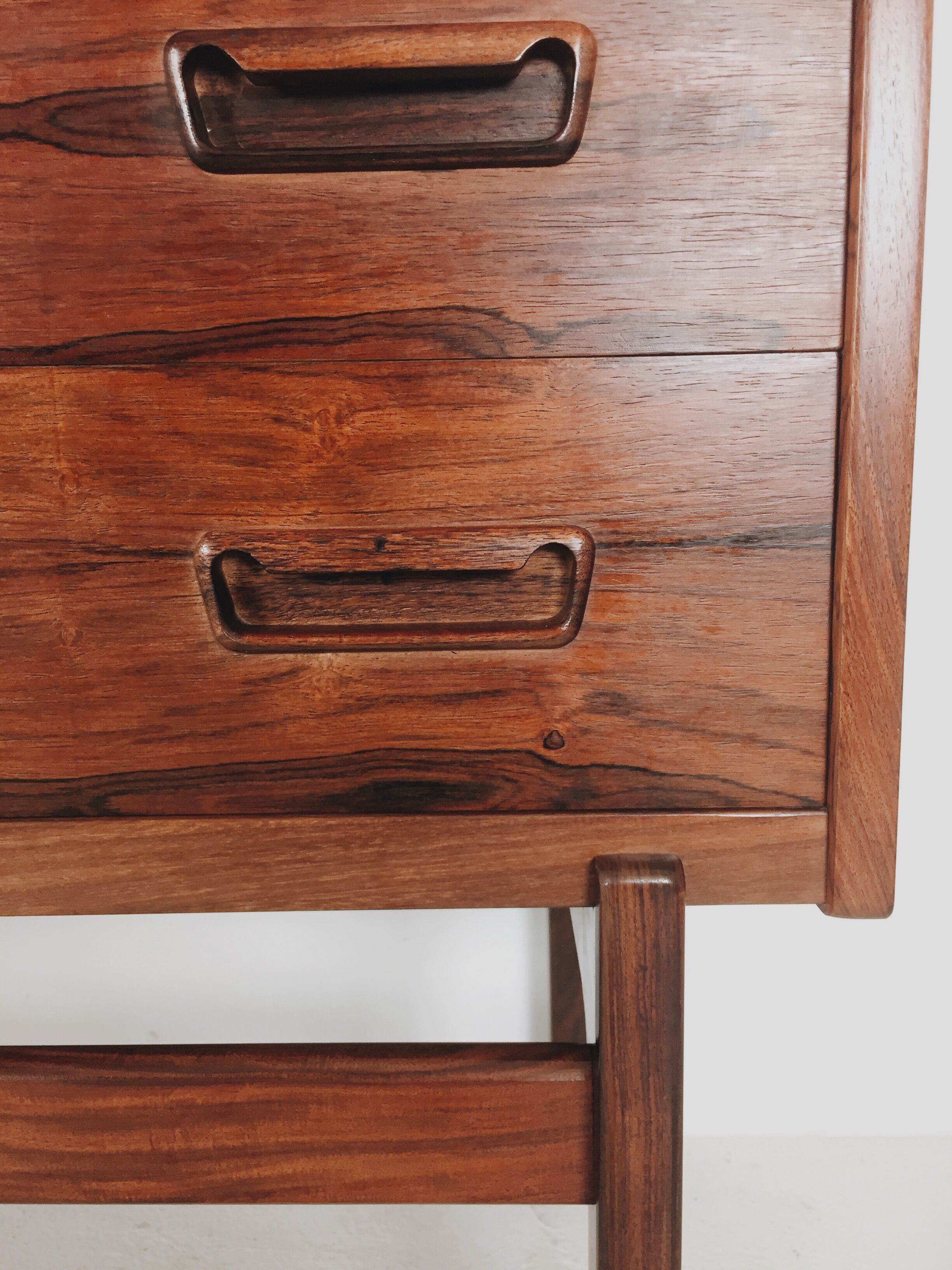 Danish palisander desk by Arne Wahl Iversen for Vinde Møbelfabrik