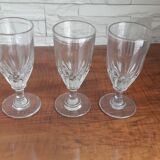 3 verres à pied