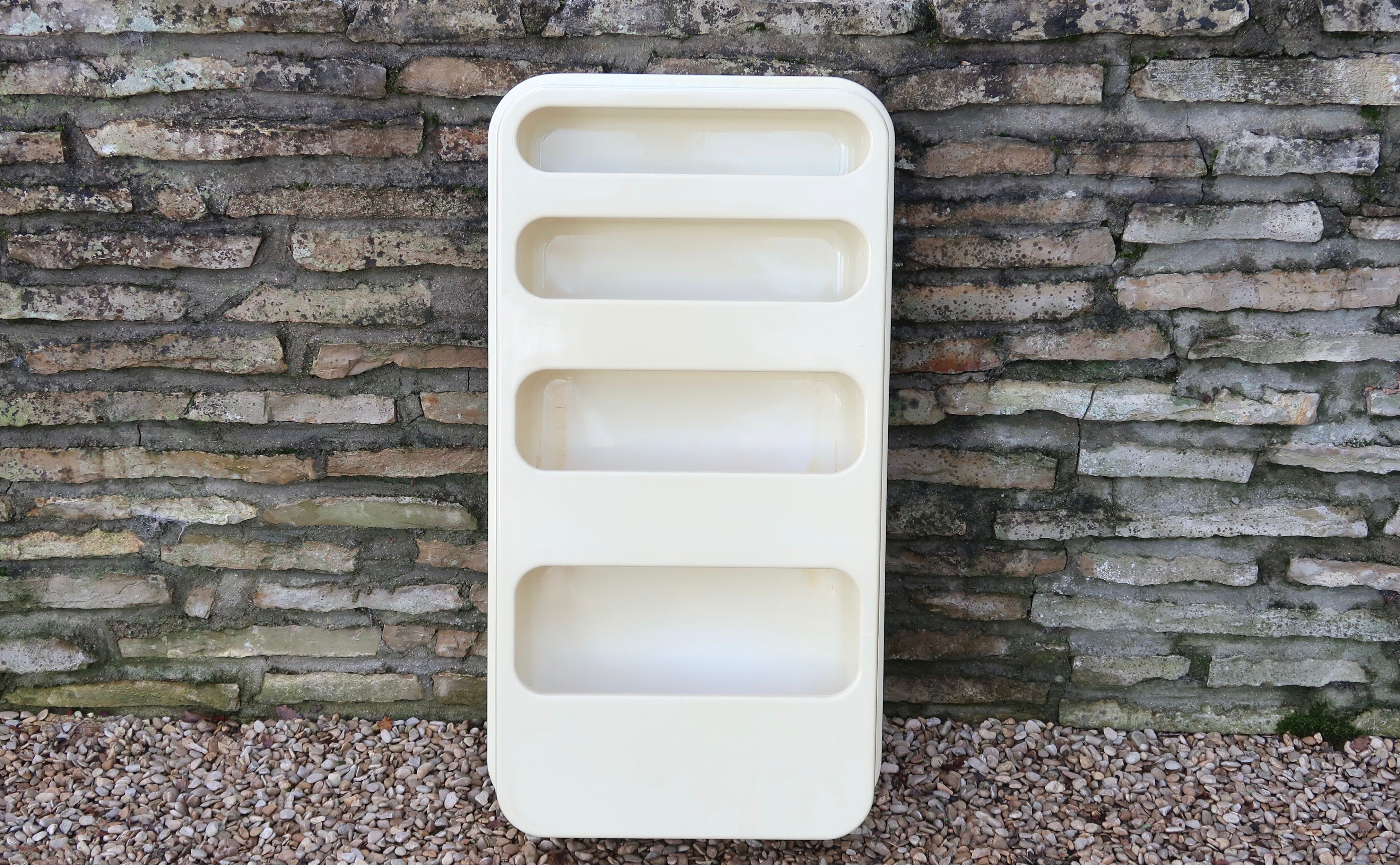 White plastic wall shelf by Jean Lin Viaud, 70s