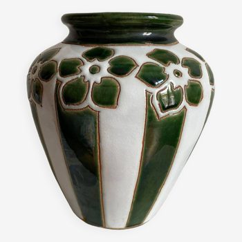 Art Deco style ceramic green vase in cloisonné enamel