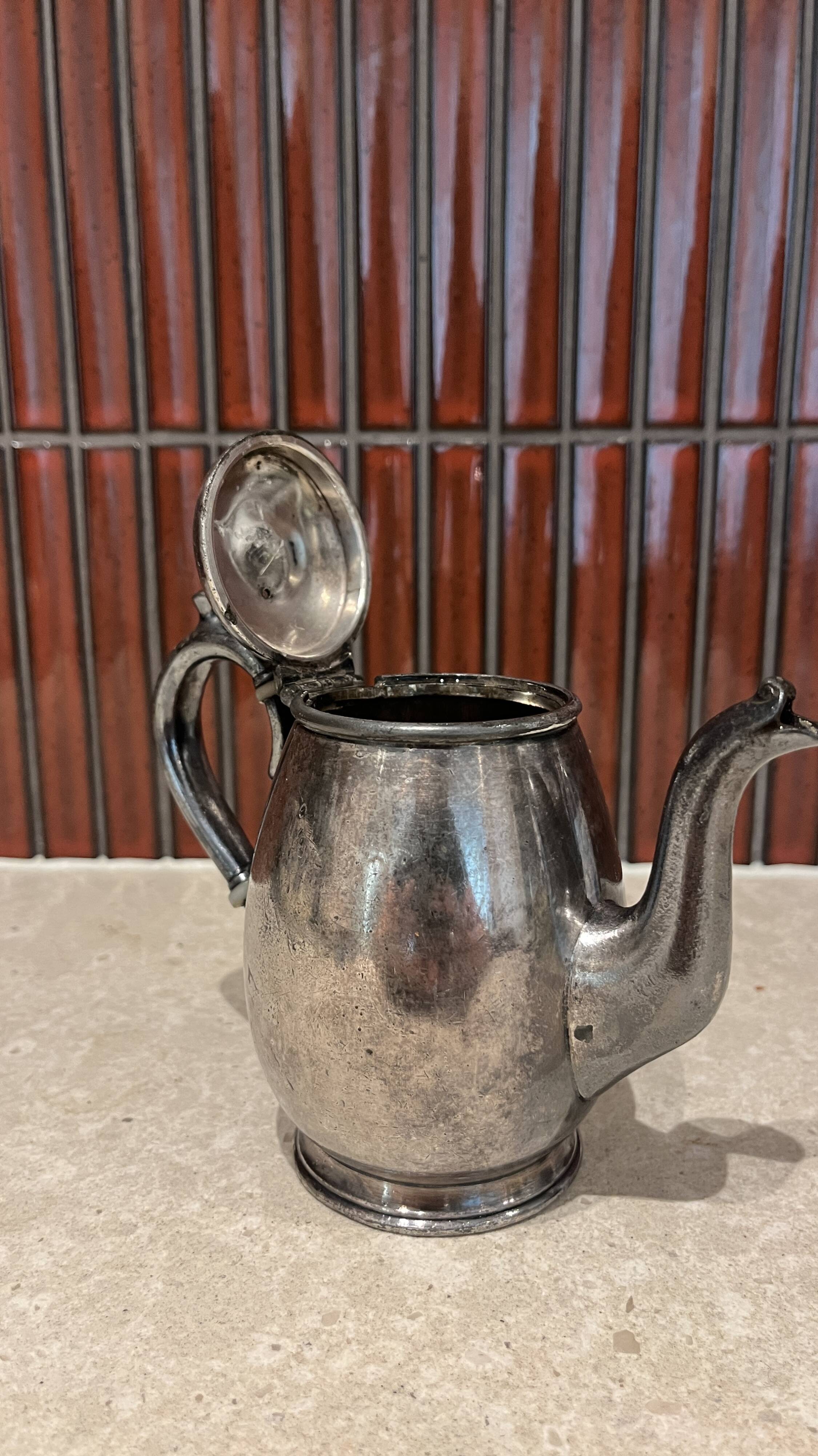 Théière en métal argenté Meriden Company