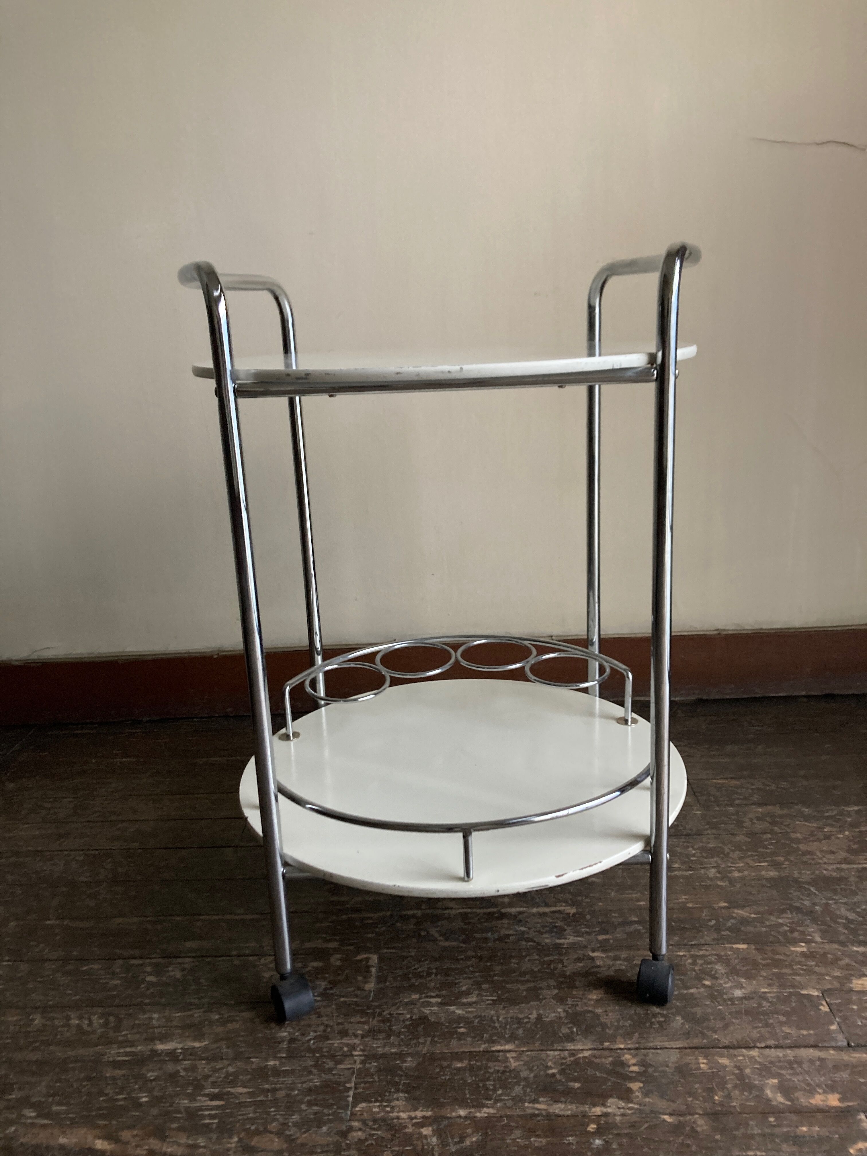 Desserte bar 1970 en bois laqué blanc