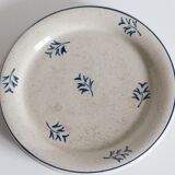 4 plates with earthenware desserts from St Amand