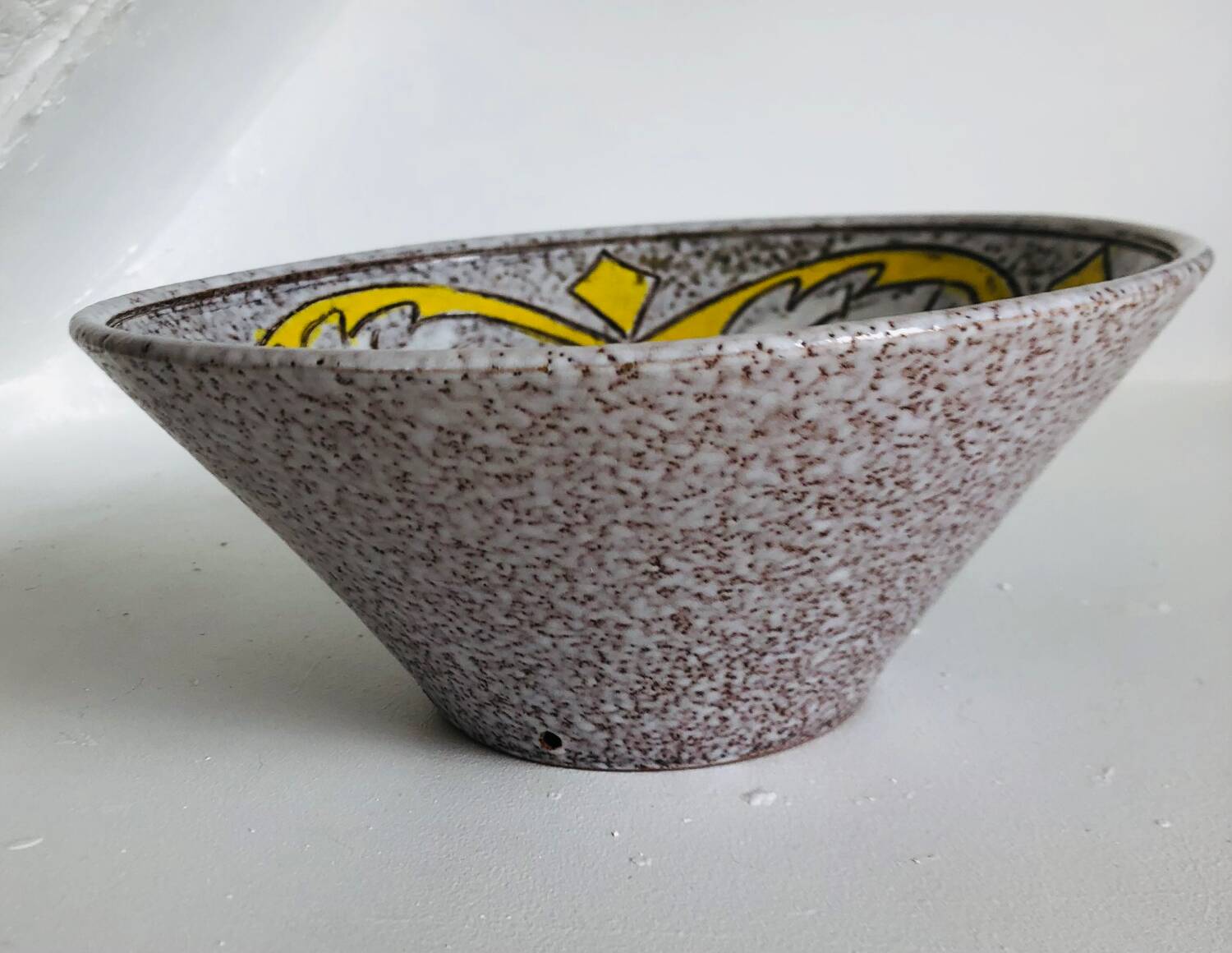 Trapezoidal vase by Fratelli Fanciullaci with plant decoration