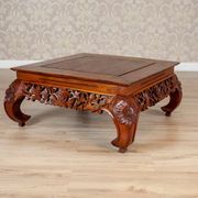 Table basse en chêne richement décorée, années 1950