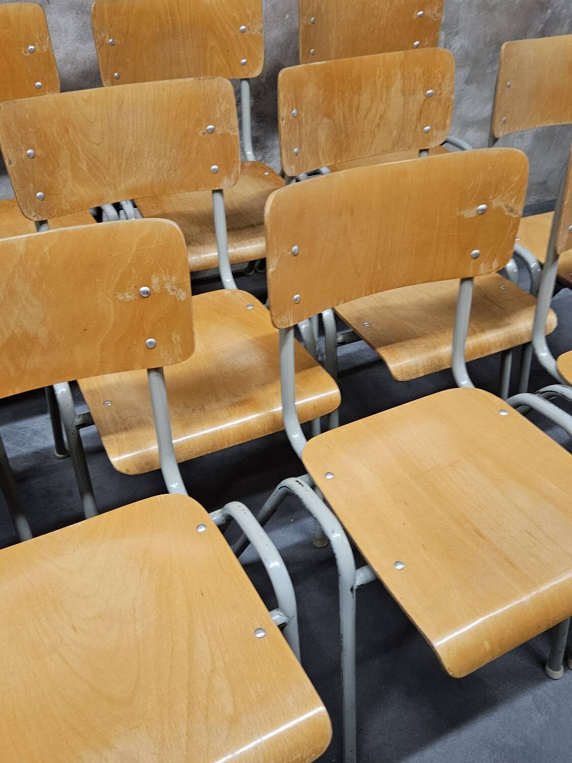 Lot of 18 vintage stackable bistro chairs 1970