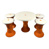 Ensemble de tabourets et table Space Age – Plastique orange et blanc, style italien vintage.