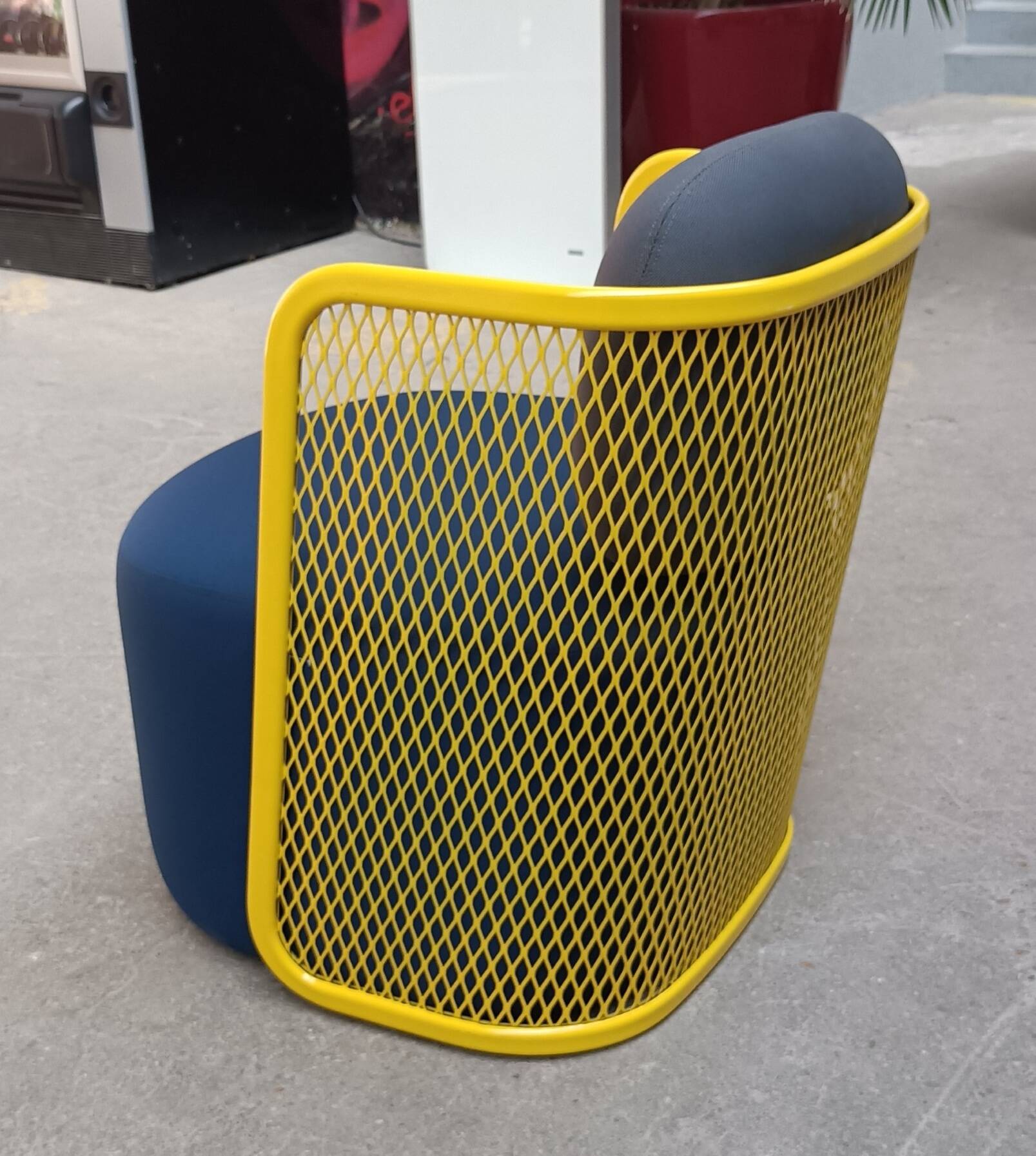 CIDER Ingrid armchair in yellow and blue