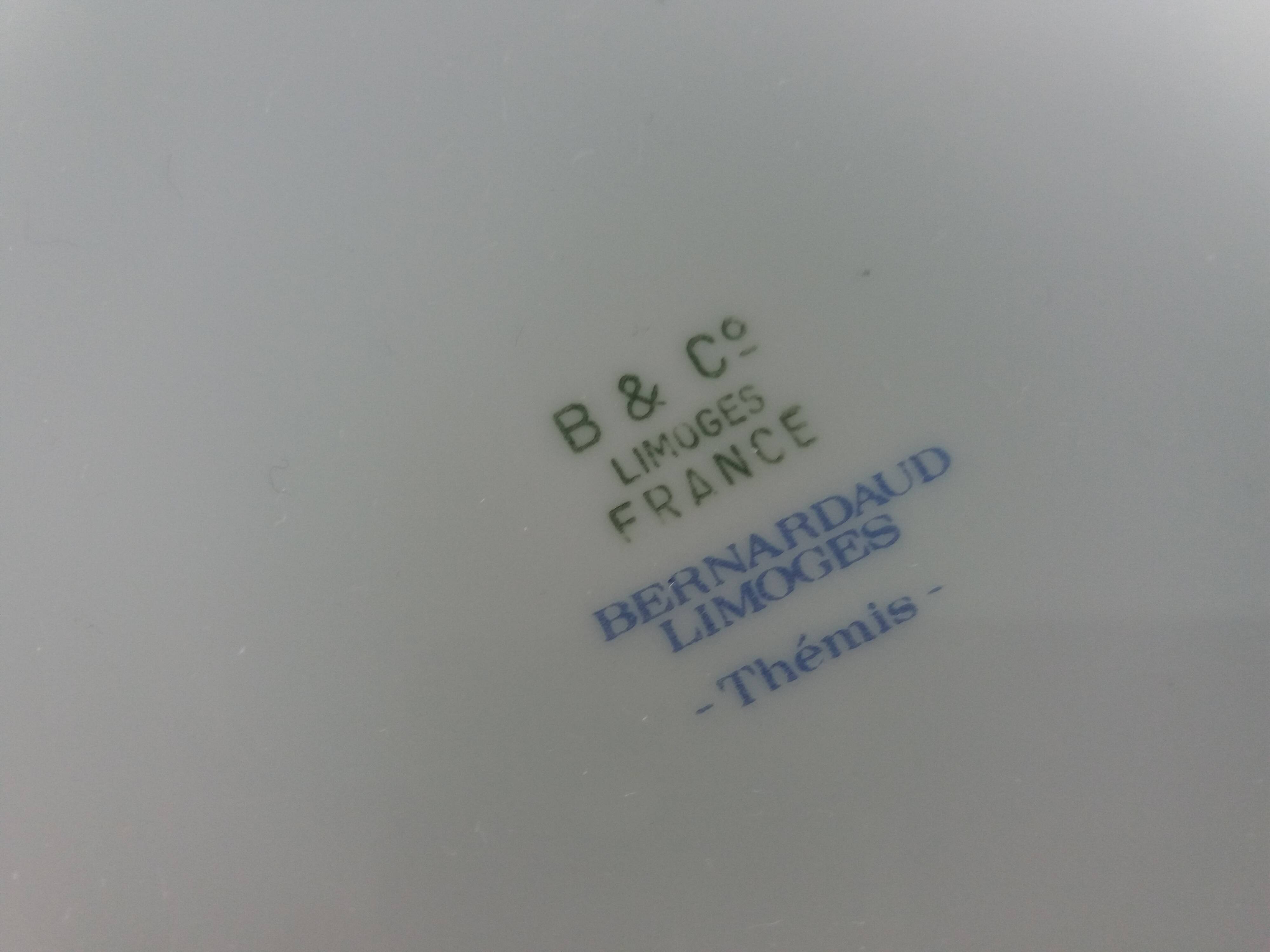 Ariès tureen by Raymond Loewy, Limoges Bernardaud porcelain, Themis pattern