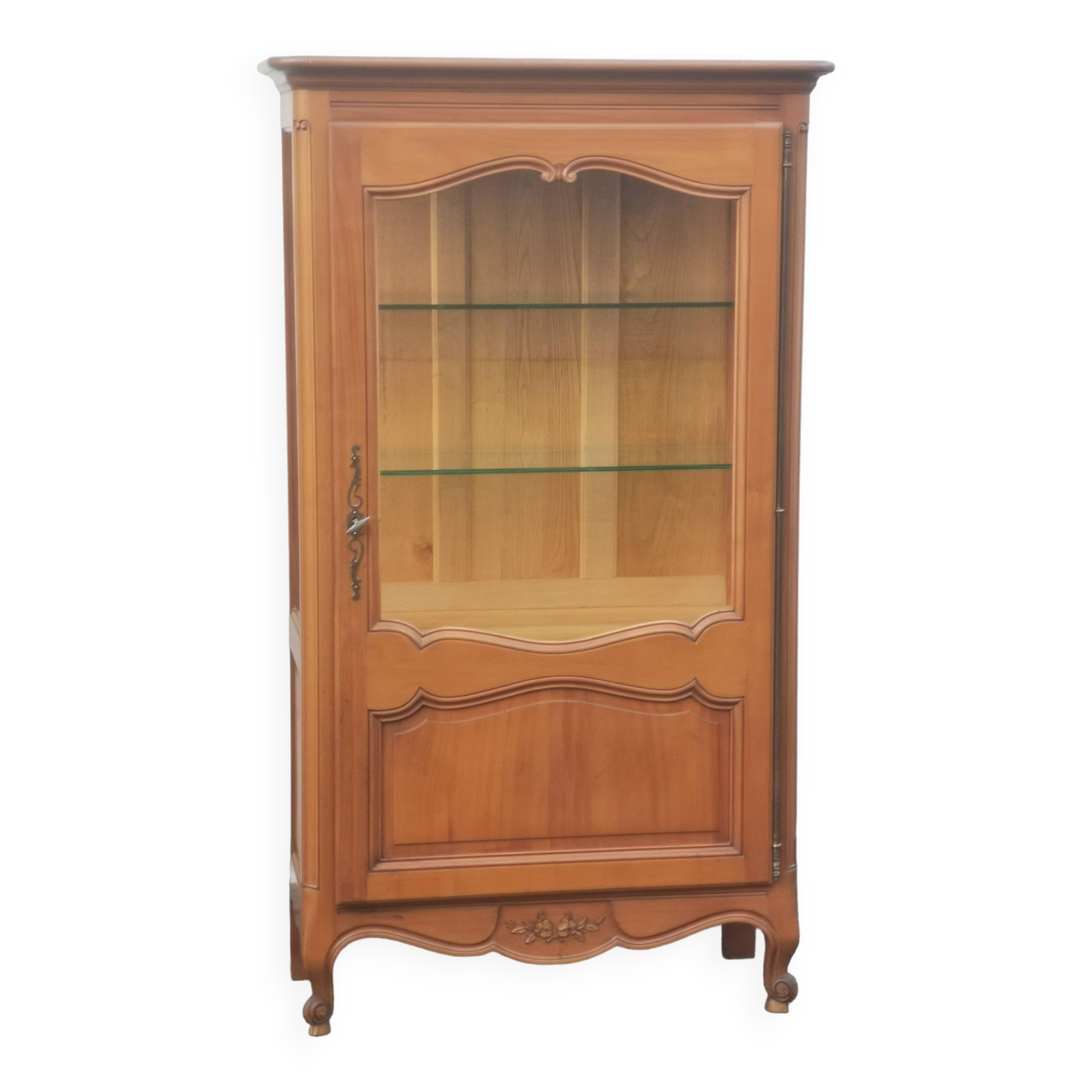 Vintage louis xv style showcase