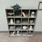 Meuble à casiers en bois patiné, rénové