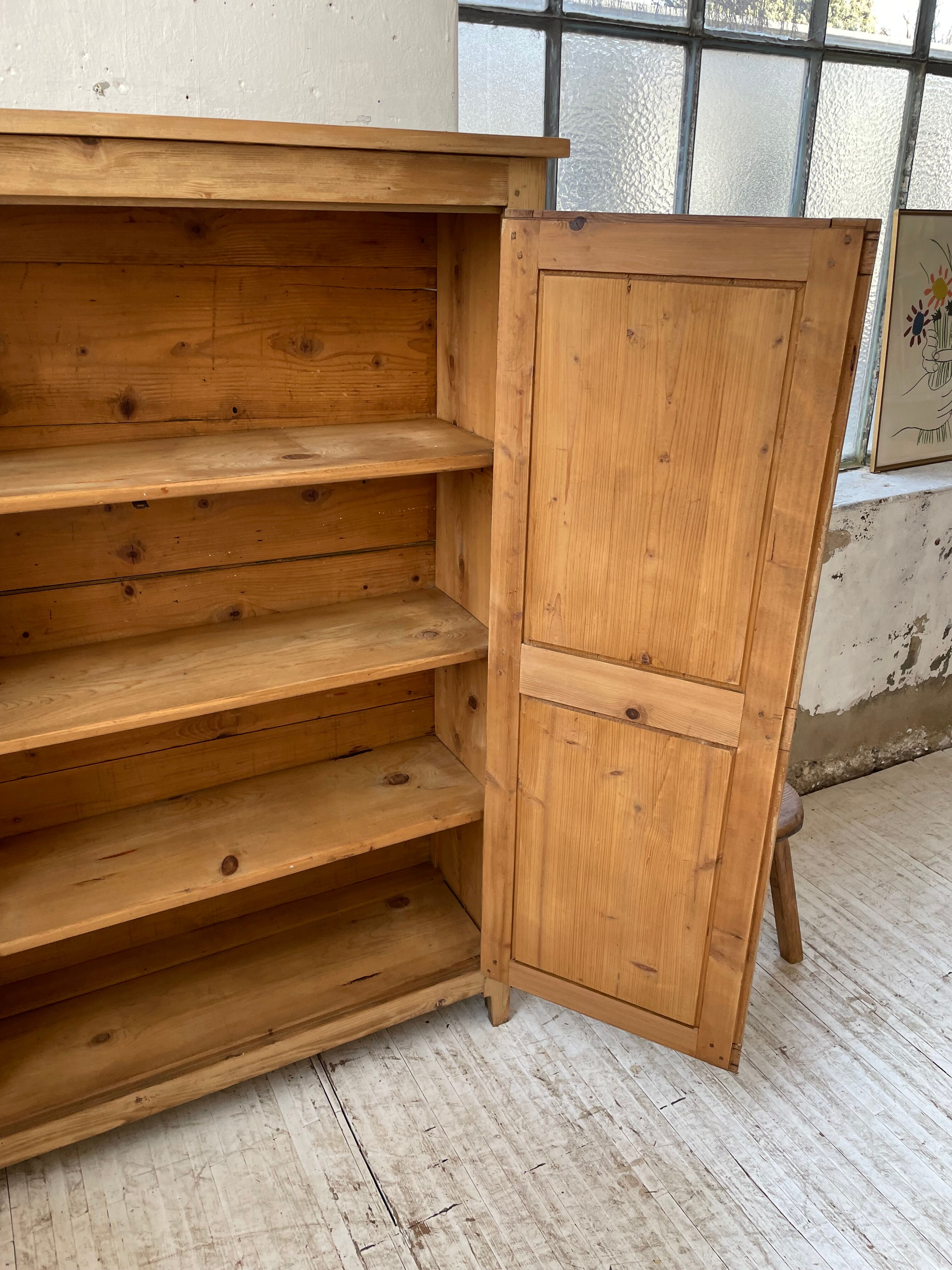 Wooden cabinet cuttery