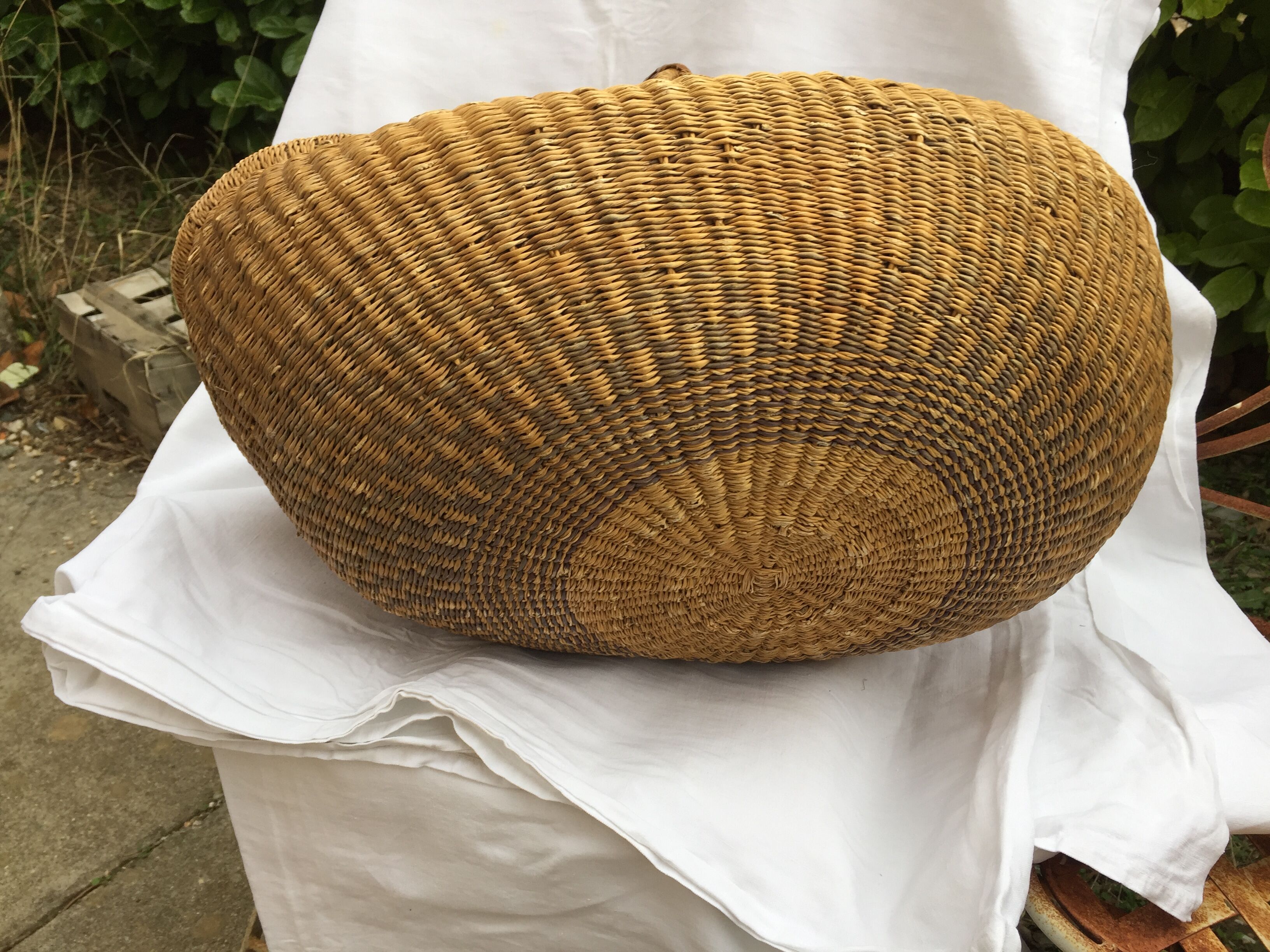 Lot of two former African baskets