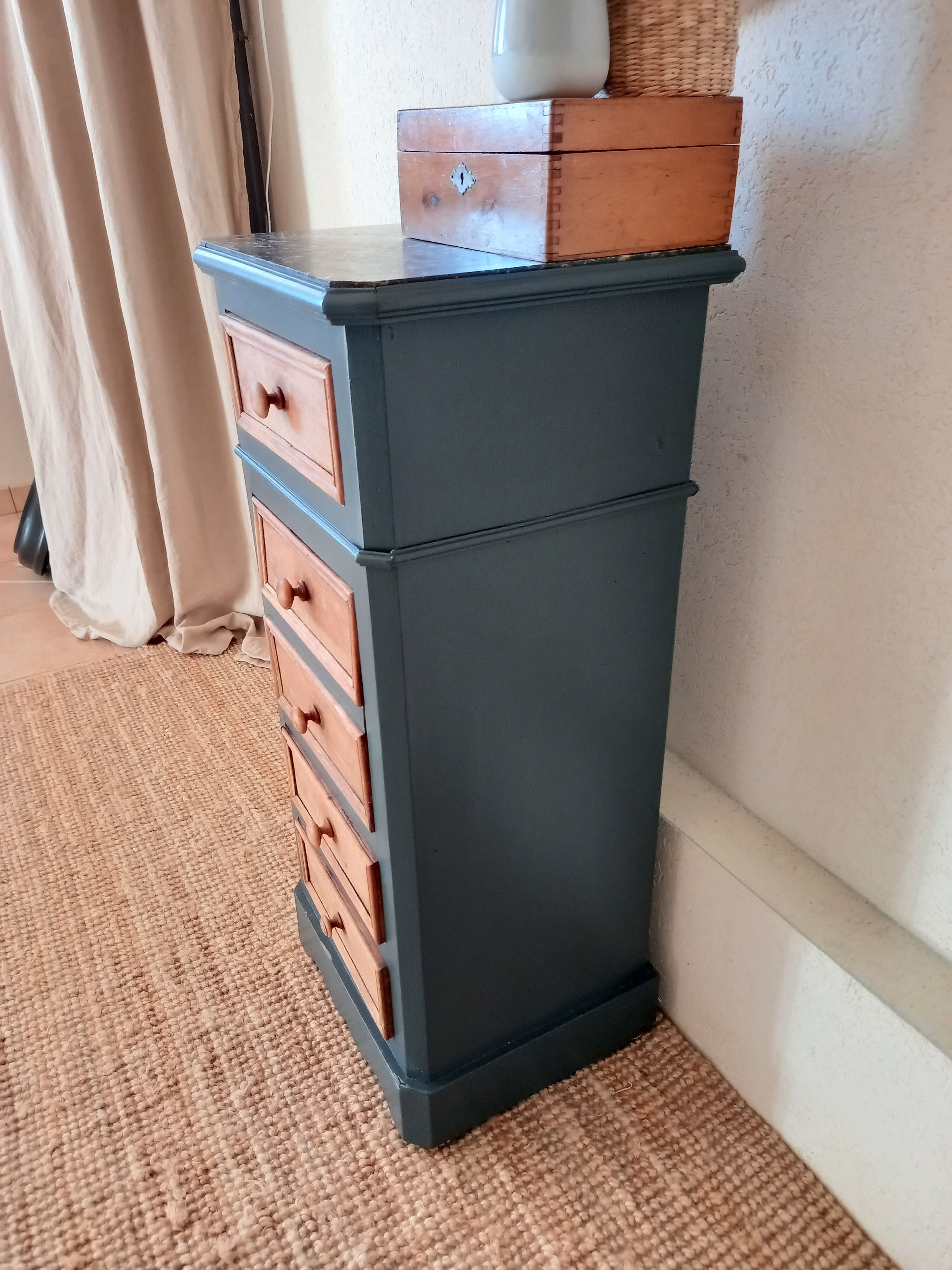 Chiffonnier