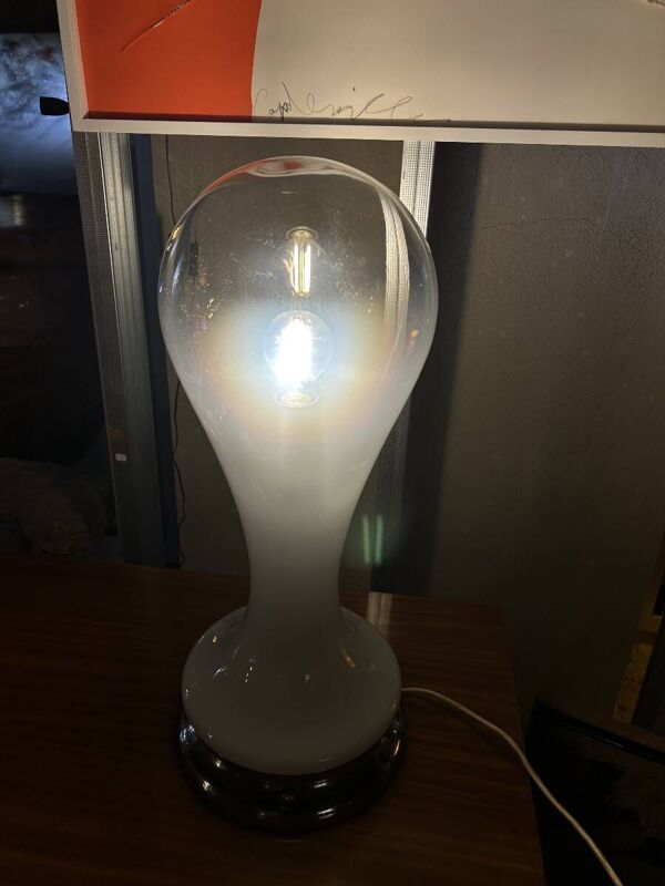 Lampe AV Mazzega en verre opalescent attribuée à Carlo Nason