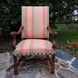 Louis XIII acanthe-leaf chair