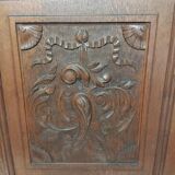 Paire d'anciennes portes en bois chêne sculpté