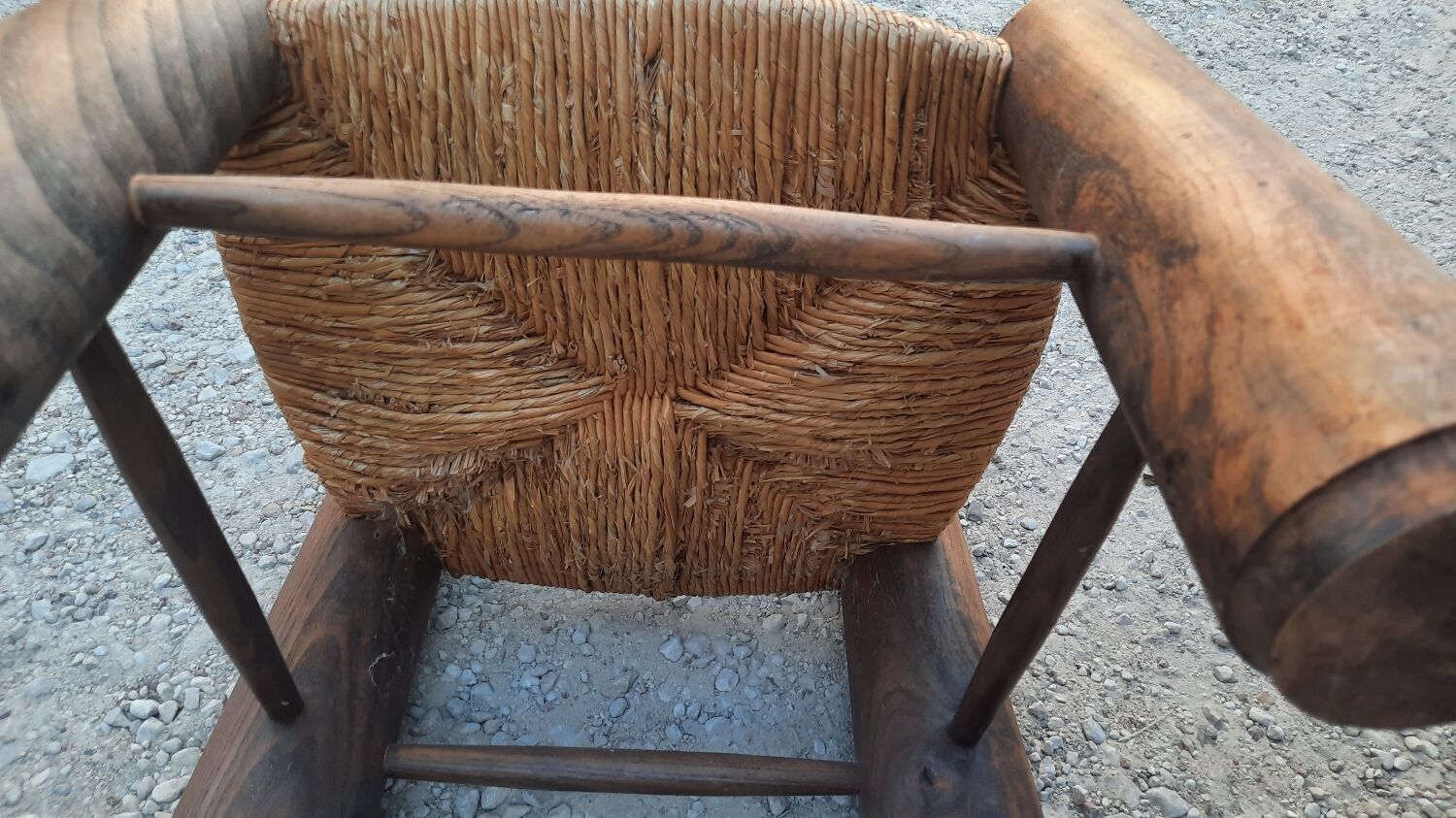 Chaise basse