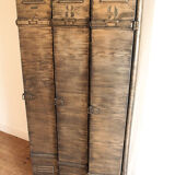 Industrial metal cloakroom 3 doors rounded corners