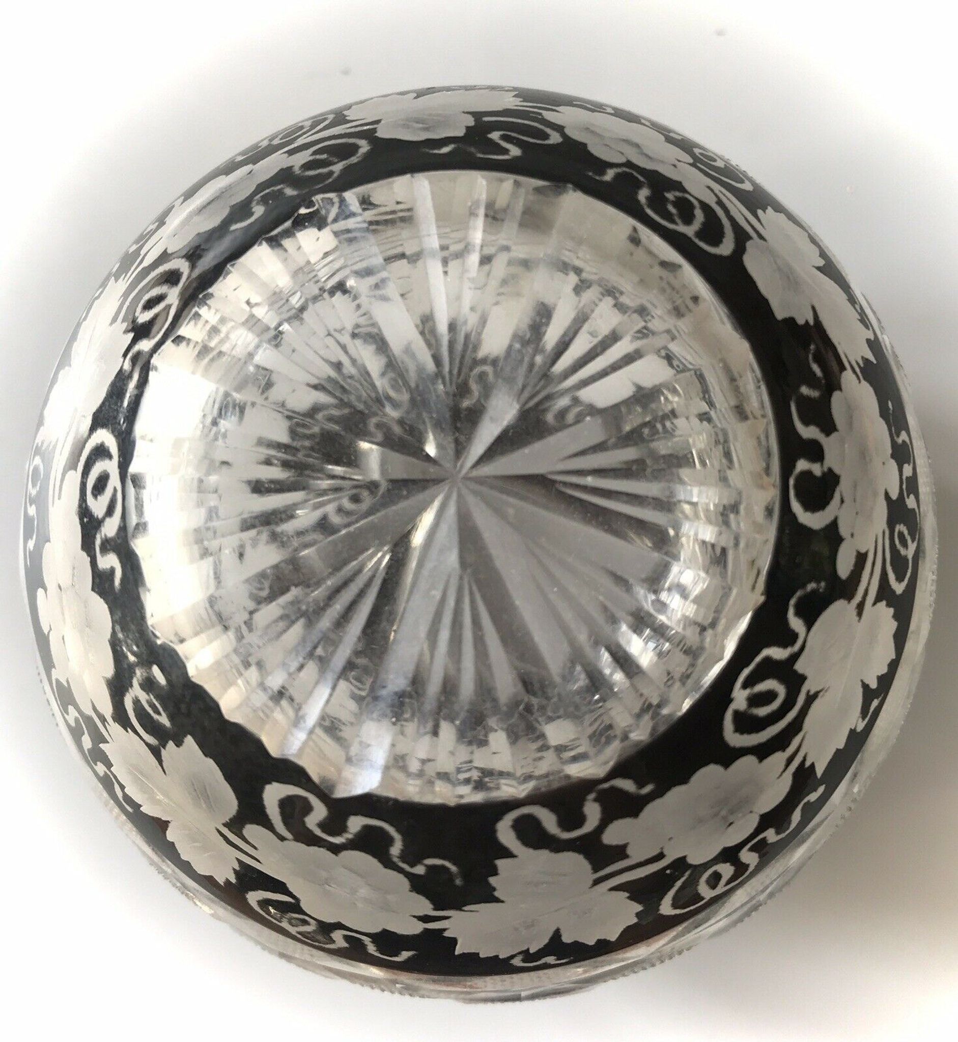 Black Bohemian crystal ball vase engraved with pampers