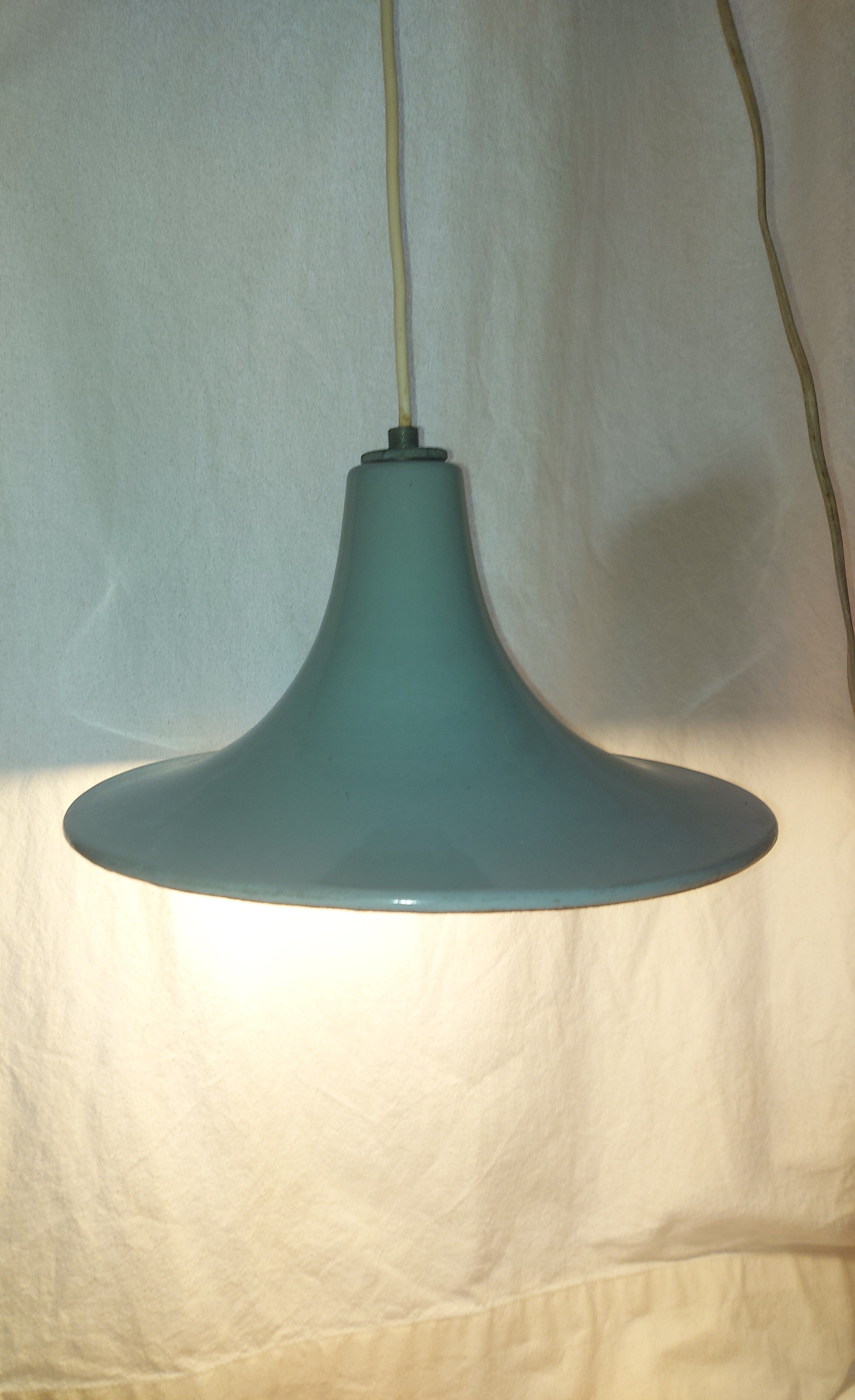 Industrial enamel hanging lamp