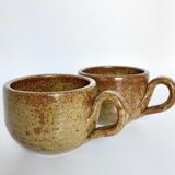 Pair of mugs in sandstone
