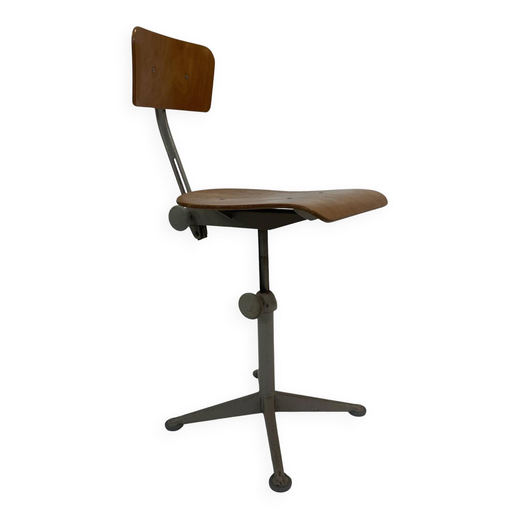 Friso Kramer work chair from Ahrend de Cirkel dutch design