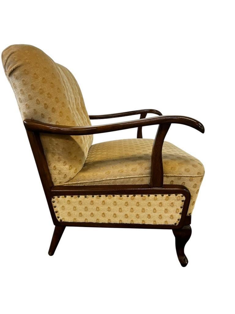 Vintage wooden armchair / club chair