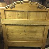 Lits antiques en pin
