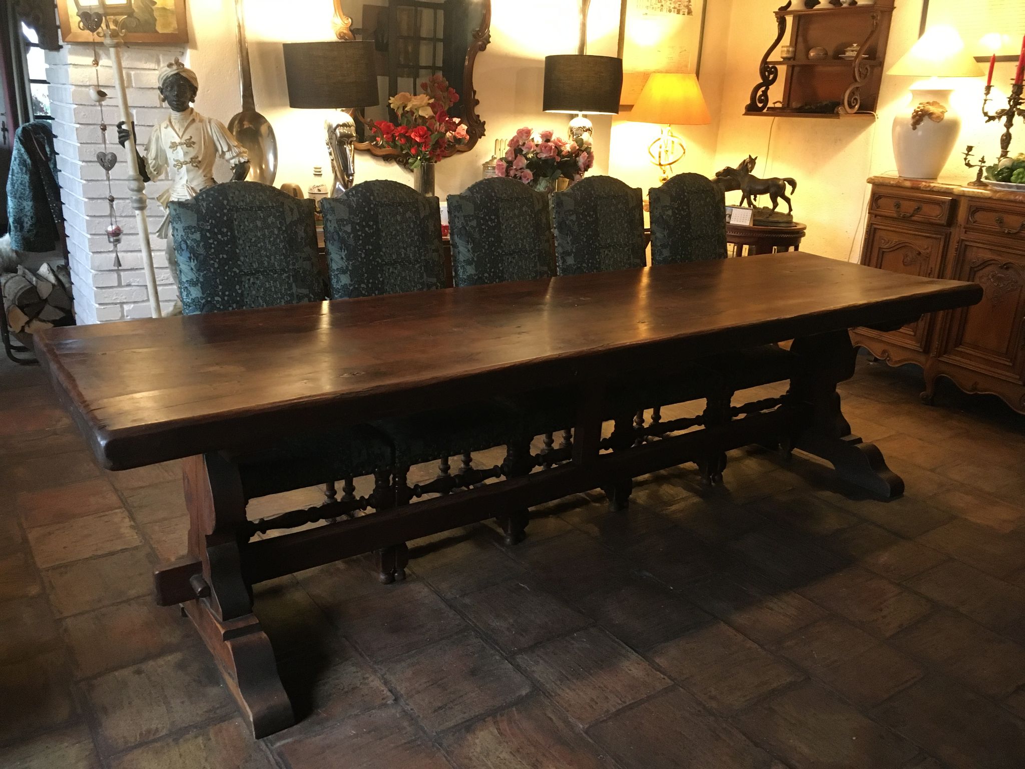 Monastery table - 9 chairs and 2 Louis XIII oak armchairs.