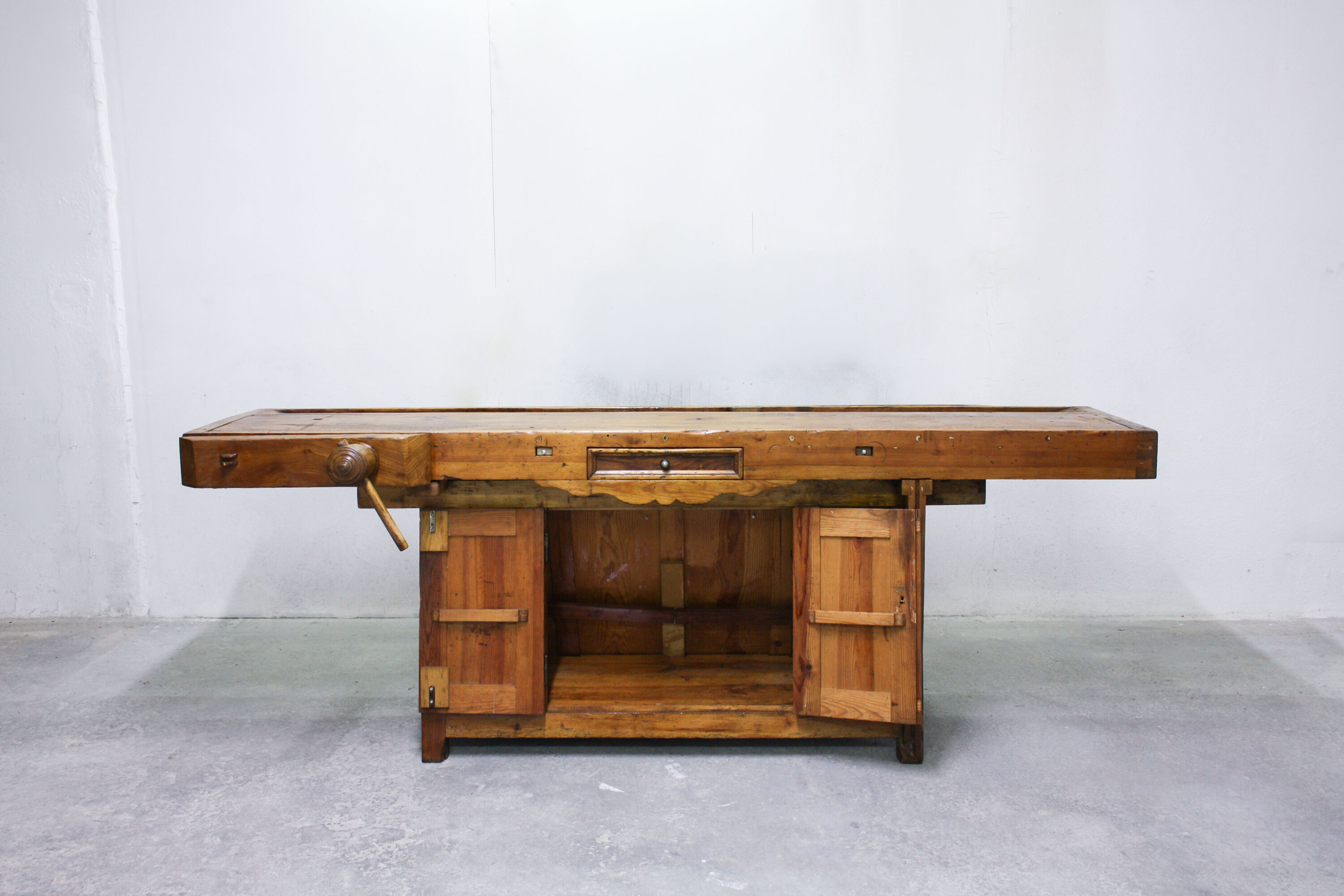 Portuguese carpenter's workbench, 1950