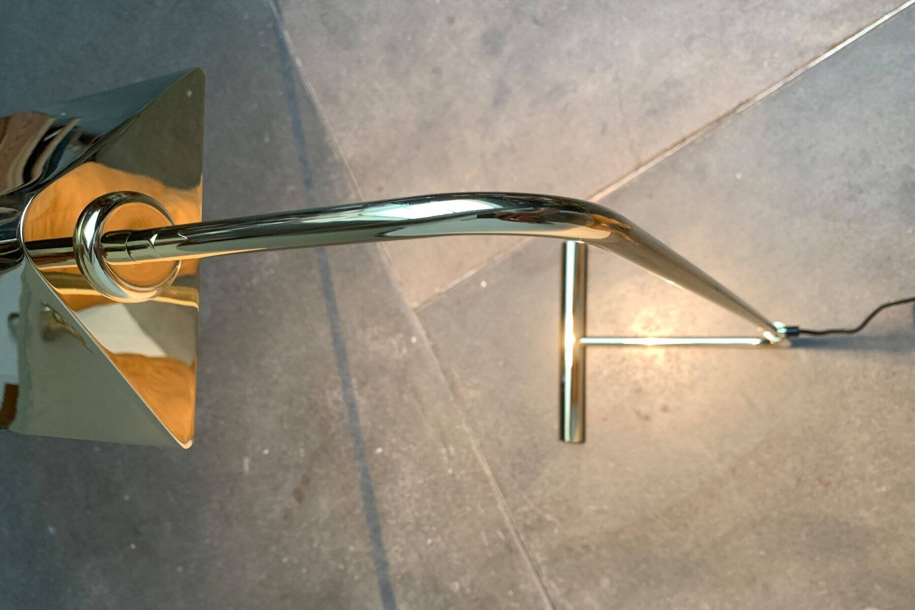 Mid-century floor lamp with counterweight in brass, 1960s