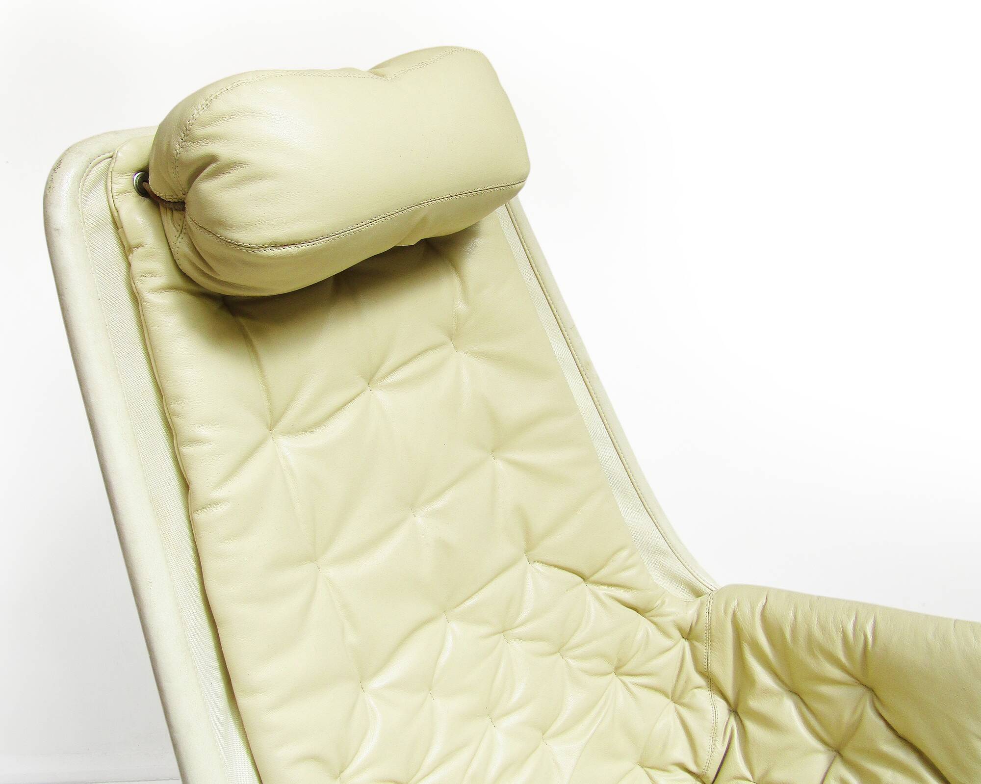 1970s Swedish Space-Age Jetson Chair in Beige Leather by Bruno Mathsson