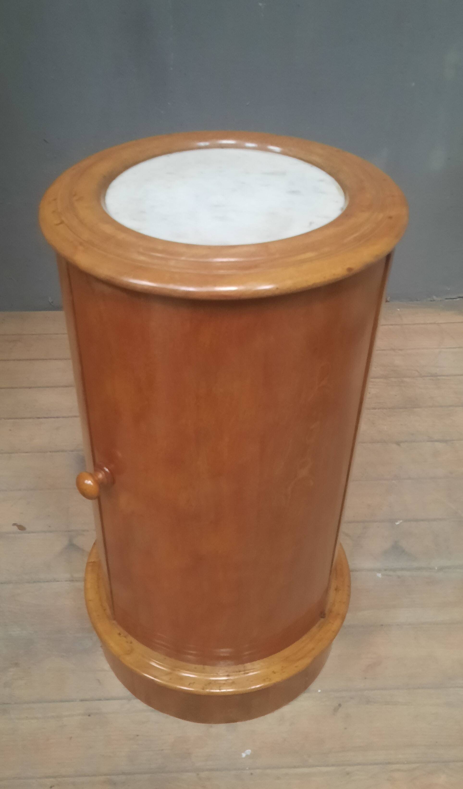 Nineteenth-century light wood sleeper