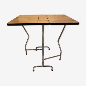 Folding formica table