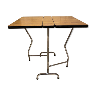 Folding formica table