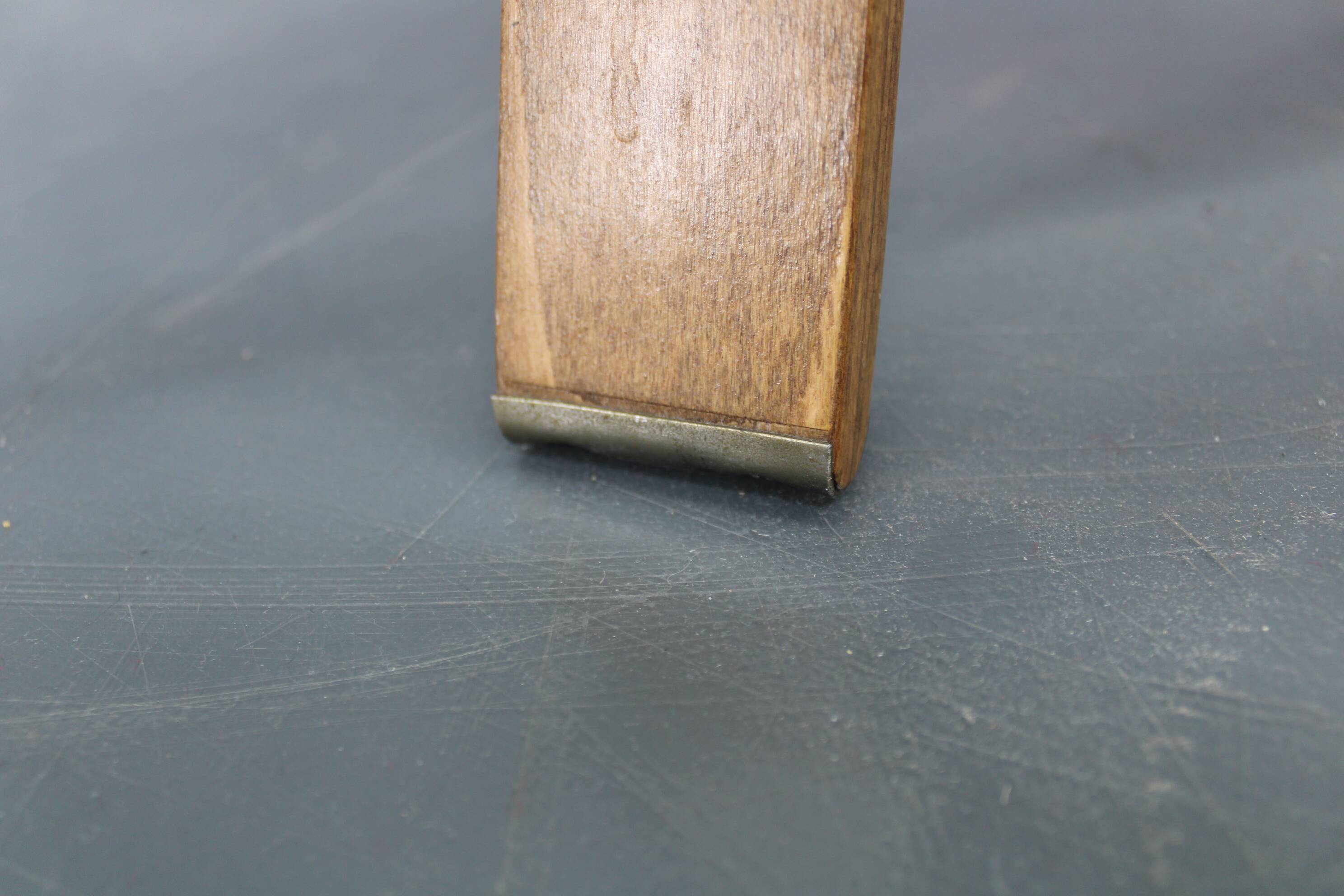 4 chaises en bois, années 1970