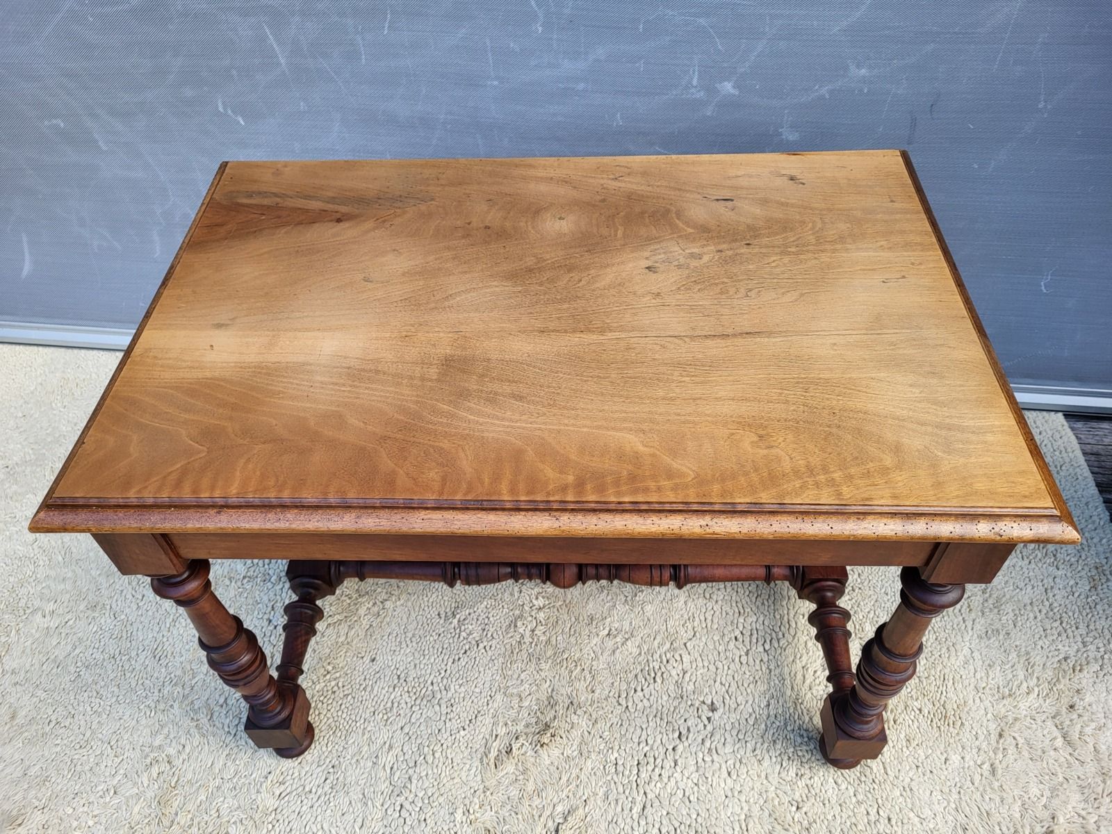 Louis XIII walnut desk • Small centre table in Renaissance style